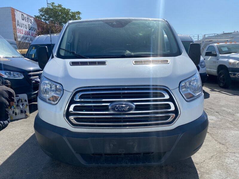 Used 2018 Ford Transit 350 XLT RWD image 2