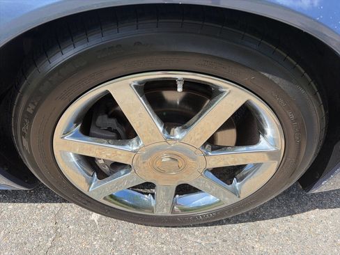 Used 2005 Cadillac XLR RWD image 19