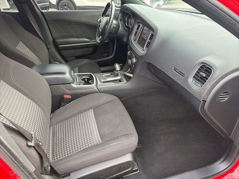 Used 2023 Dodge Charger SXT image 32