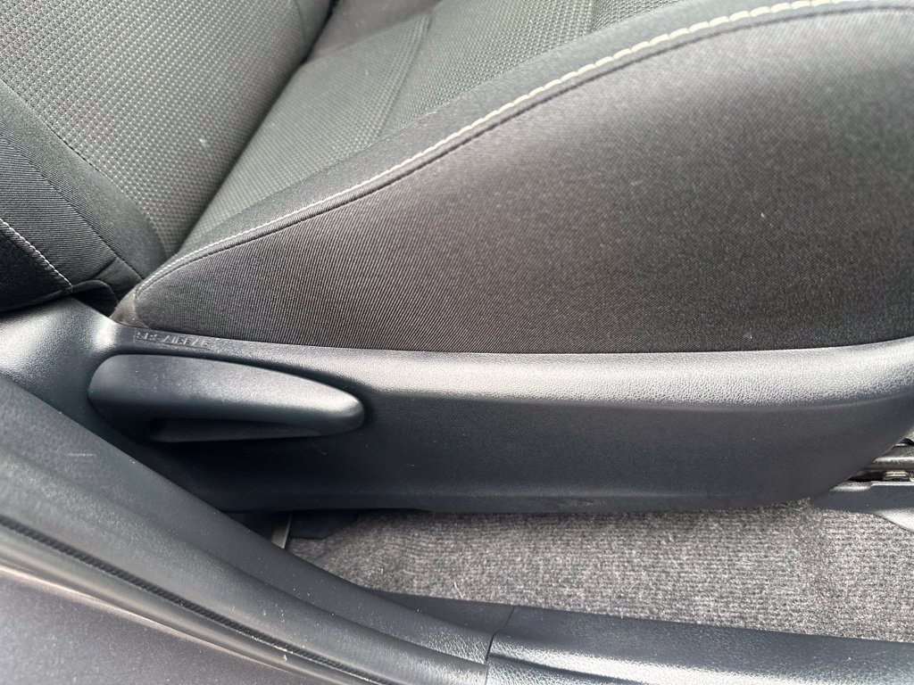 Used 2016 Toyota RAV4 XLE AWD/4WD image 39
