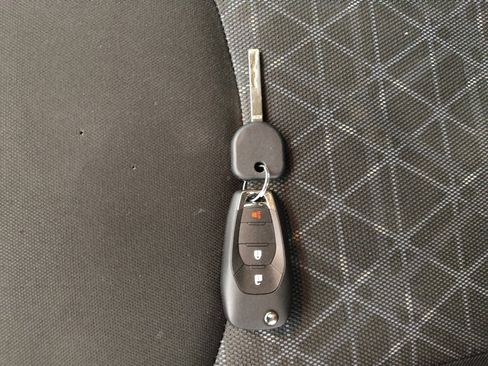 Used 2020 Chevrolet Spark LT image 32