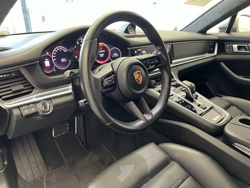 Certified 2022 Porsche Panamera GTS AWD/4WD image 4