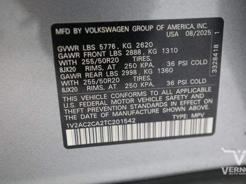 Used 2026 Volkswagen Atlas Cross Sport SEL R-Line AWD/4WD image 35