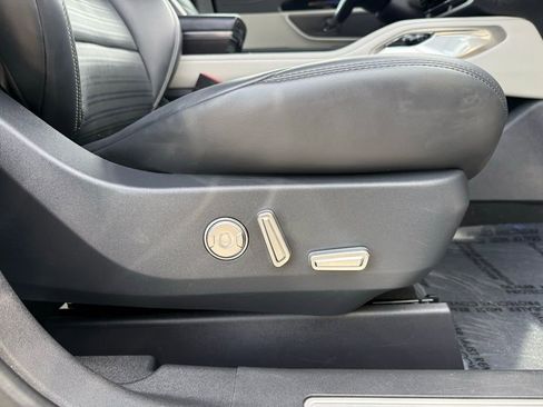 Used 2024 Lincoln Nautilus Reserve image 40