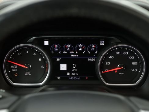 Used 2021 Chevrolet Tahoe Premier w/ Premium Package image 13