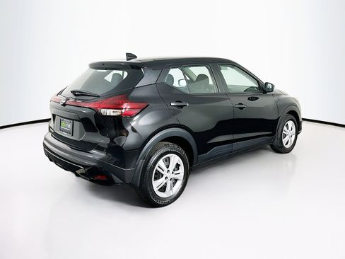 Used 2024 Nissan Kicks S image 9