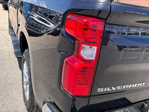 Used 2023 Chevrolet Silverado 1500 LT AWD/4WD image 28