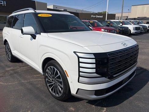 Certified 2026 Hyundai Palisade Calligraphy FWD image 2
