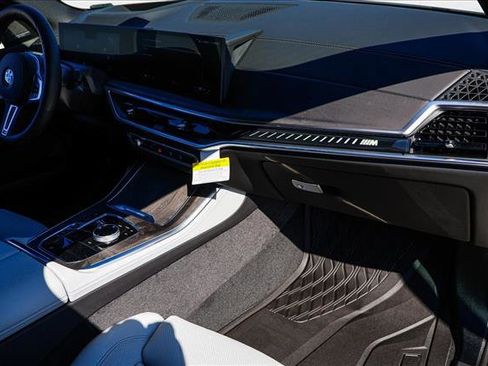 New 2026 BMW X5 M60i w/ Executive Package image 25