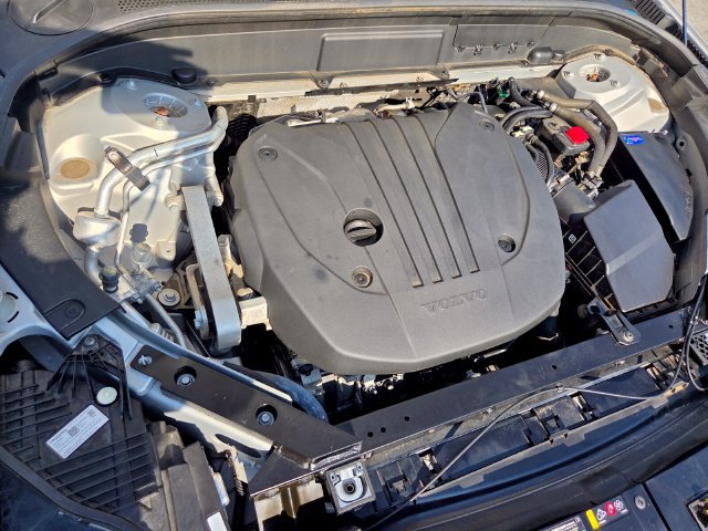 Certified 2023 Volvo XC60 B5 Ultimate FWD image 30