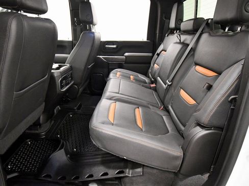 Used 2023 GMC Sierra 2500 AT4 image 15