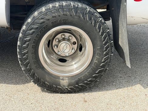 Used 2007 Chevrolet Silverado 3500 LT AWD/4WD image 2
