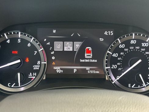 Used 2021 Toyota Highlander XLE FWD image 33
