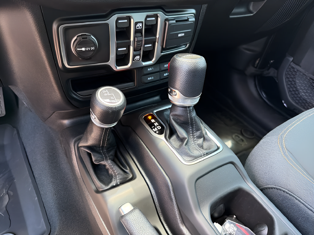 New 2026 Jeep Gladiator Sport AWD/4WD image 25