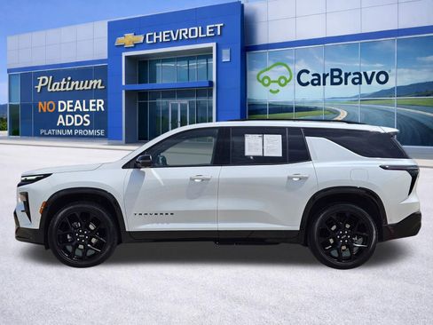 Certified 2024 Chevrolet Traverse RS w/ LPO, Floor Liner Package AWD/4WD image 3