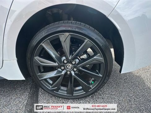 Used 2025 Toyota Corolla SE image 18