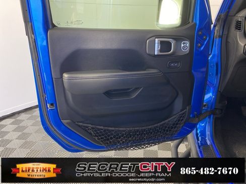 Used 2020 Jeep Gladiator Rubicon image 12