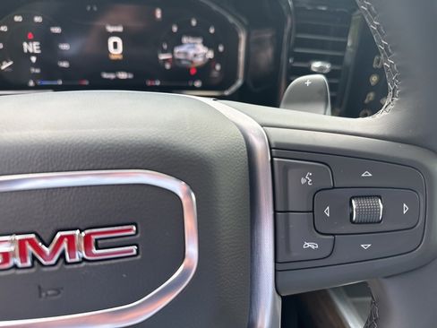 New 2026 GMC Sierra 1500 Elevation image 24