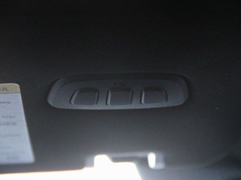 Certified 2025 Ford Explorer ST-Line image 17