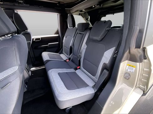 Used 2025 Ford Bronco 4-Door AWD/4WD image 18