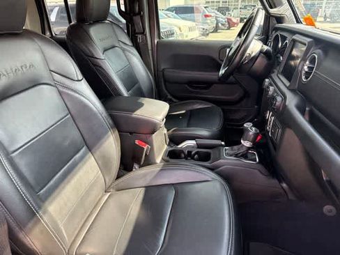 Used 2021 Jeep Wrangler Unlimited Sahara AWD/4WD image 25