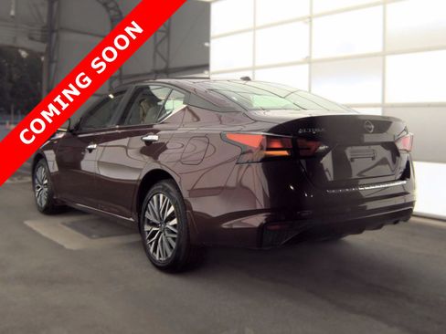 Used 2023 Nissan Altima 2.5 SV AWD/4WD image 4