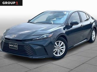 Used 2025 Toyota Camry LE video 1