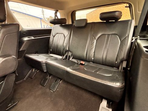 Certified 2018 Ford Expedition Max Platinum image 25