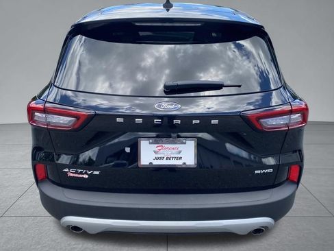 Used 2025 Ford Escape Active AWD/4WD image 12