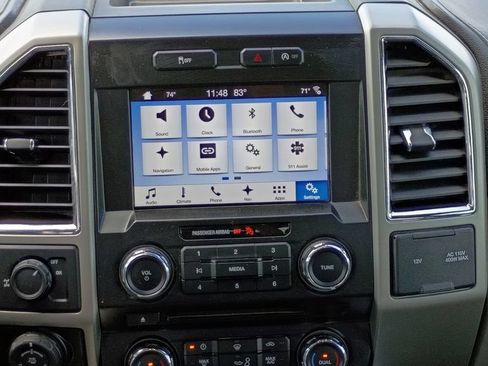 Used 2017 Ford F150 Lariat RWD image 26