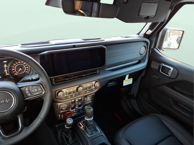 New 2026 Jeep Gladiator Rubicon w/ Technology Group AWD/4WD image 14