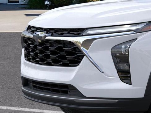 New 2026 Chevrolet Trax LT image 13