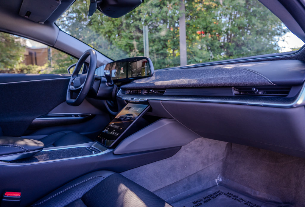 Used 2025 Lucid Air Pure RWD image 22
