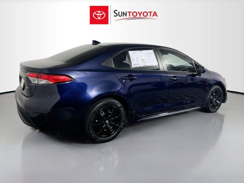 Used 2023 Toyota Corolla LE FWD image 4