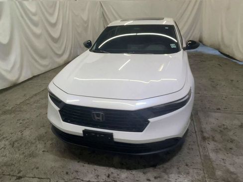 Certified 2025 Honda Accord Sport image 3