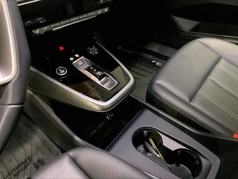 Used 2024 Audi Q4 e-tron Premium Plus w/ Premium Plus image 18