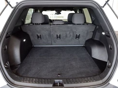 Used 2025 Chevrolet Equinox LT image 31