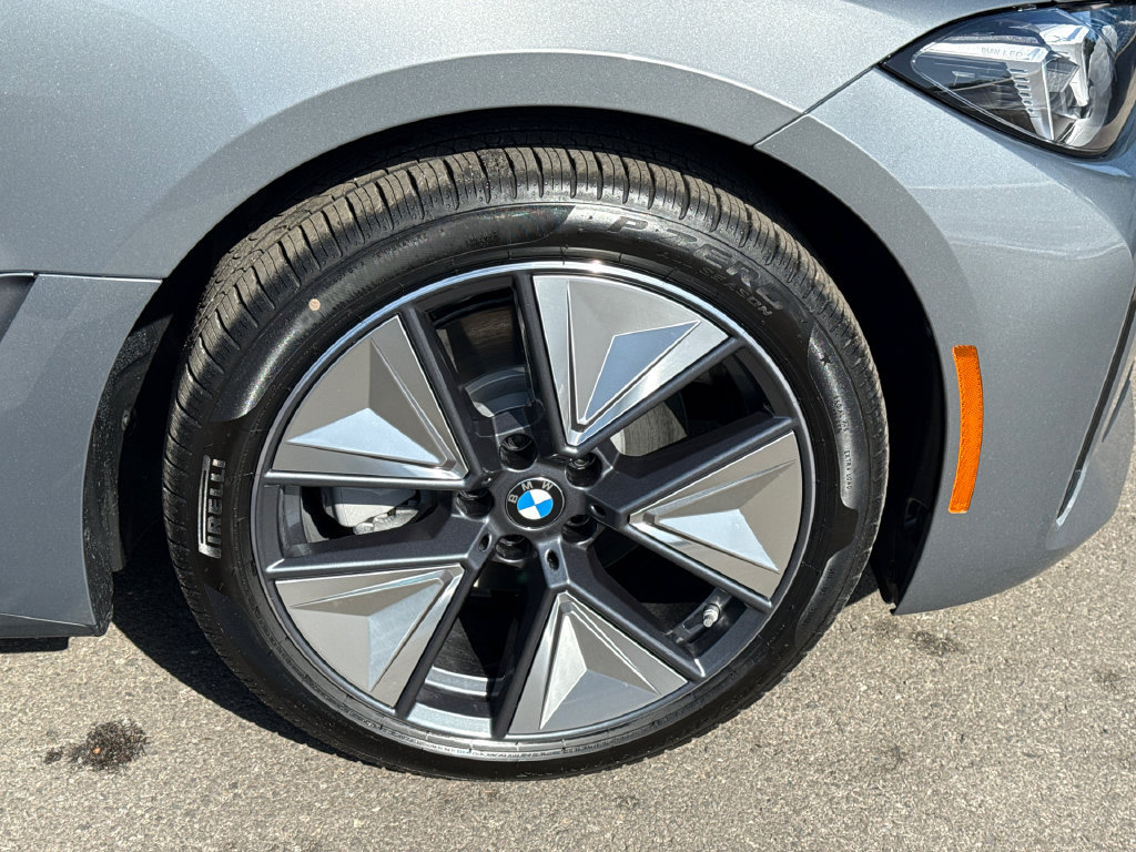 New 2026 BMW i4 eDrive40 w/ Premium Package RWD image 7