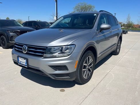 Used 2019 Volkswagen Tiguan S AWD/4WD image 4