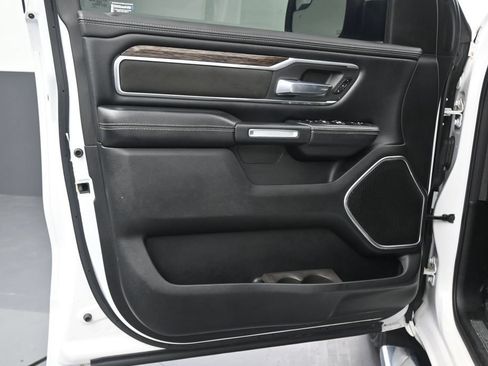 Used 2020 RAM 1500 Laramie RWD image 11