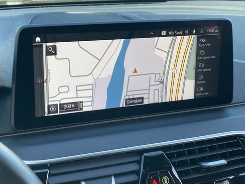 Used 2023 BMW 530i w/ Premium Package image 28