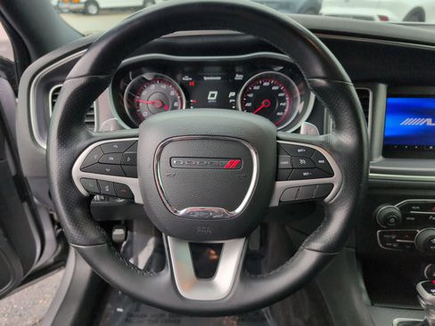 Used 2018 Dodge Charger R/T image 14