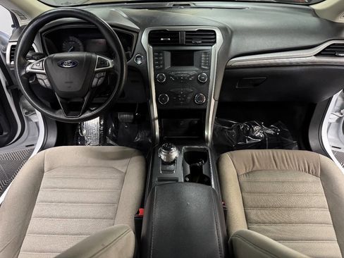 Used 2019 Ford Fusion S image 38