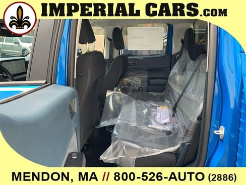 New 2025 Ford Maverick XLT w/ XLT Luxury Package image 15