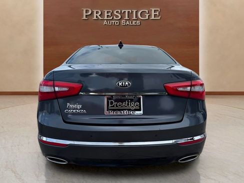 Used 2016 Kia Cadenza Premium FWD image 3