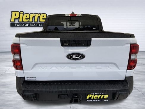 New 2025 Ford Maverick Lariat w/ Black Appearance Package image 3