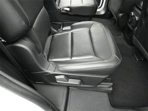 Certified 2021 Ford Explorer XLT w/ Equipment Group 202A image 28