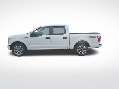 Used 2017 Ford F150 XL w/ Equipment Group 101A Mid RWD image 9