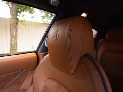 Used 2013 Ferrari FF image 18