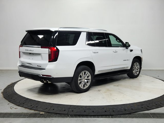 Used 2025 GMC Yukon Denali RWD image 8